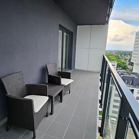 Apartament Bulgarska 59 - Sypialnia I Salon - 40M2 - Self Check In 24H Poznań Exterior foto