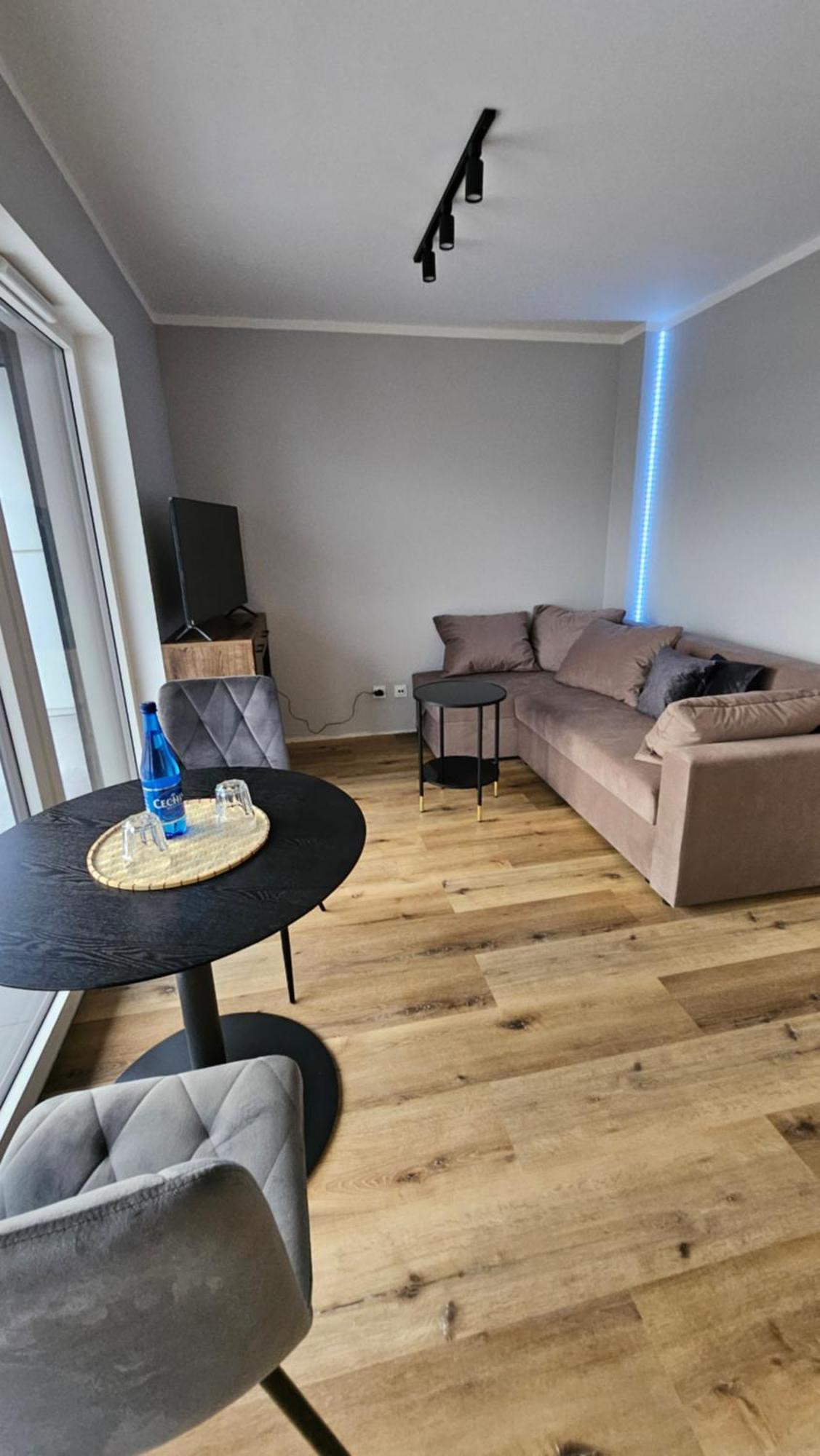 Apartament Bulgarska 59 - Sypialnia I Salon - 40M2 - Self Check In 24H Poznań Exterior foto