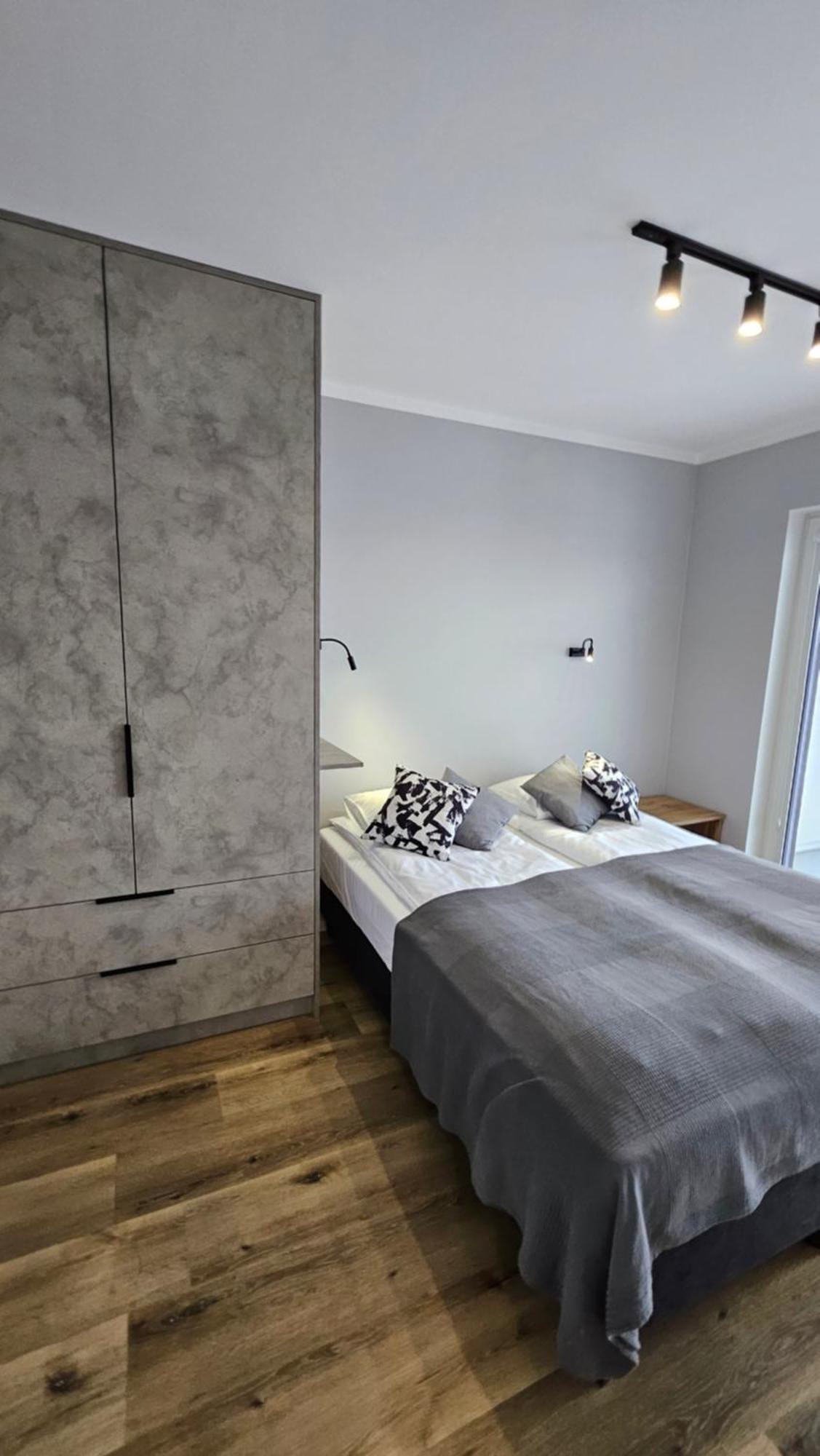 Apartament Bulgarska 59 - Sypialnia I Salon - 40M2 - Self Check In 24H Poznań Exterior foto